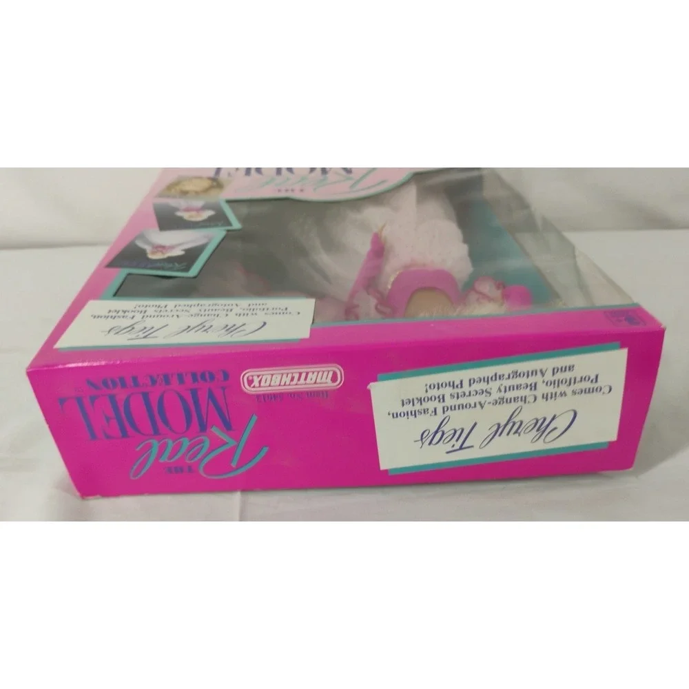 Vintage NIB Matchbox 1989 The Real Model‎ Collection Cheryl Tiegs Doll #54612